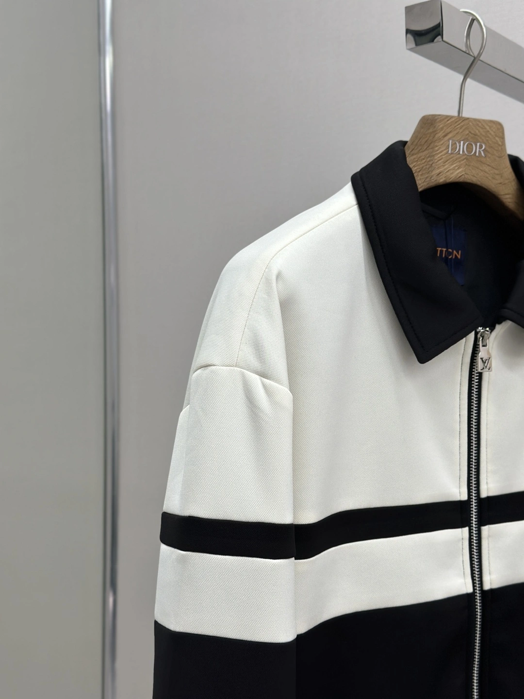 wg.luxury- 8V oversize item:E-F501C1126